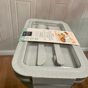 - - Brand New Bento  Lunch Box With 2 Components & Cutlery .